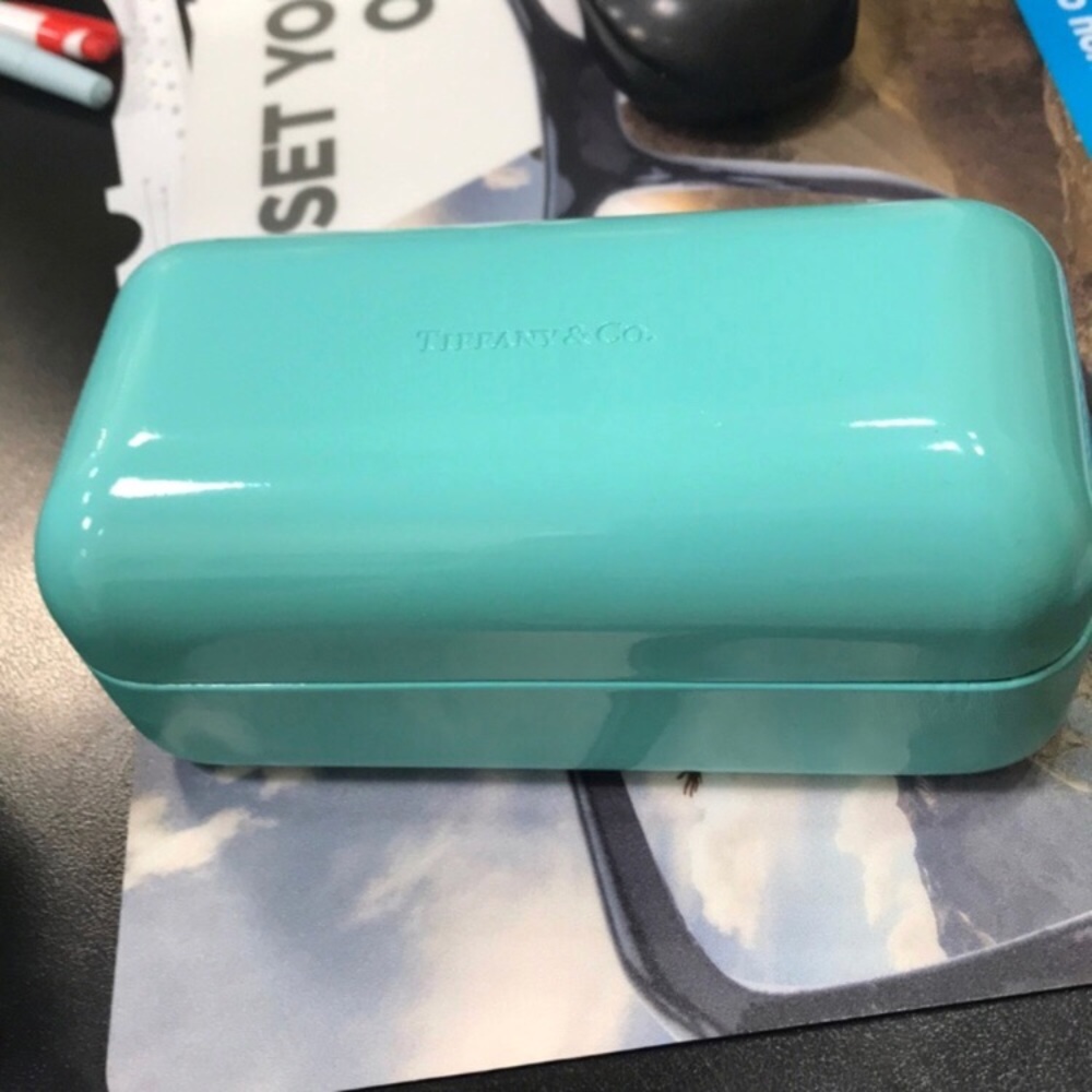Tiffany sunglass case - Picture 2 of 4